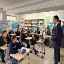 “Öğrencilerin eğitim yolculuklarında her zaman yanlarındayız”