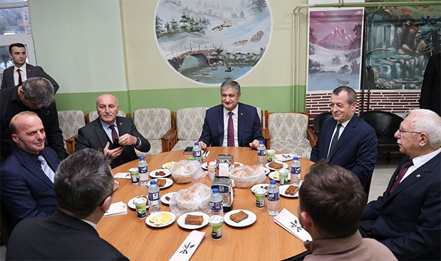 Vali Yavuz'dan İl Özel İdaresi ekiplerine övgü: Canla başla çalışmalarına şahit oluyoruz