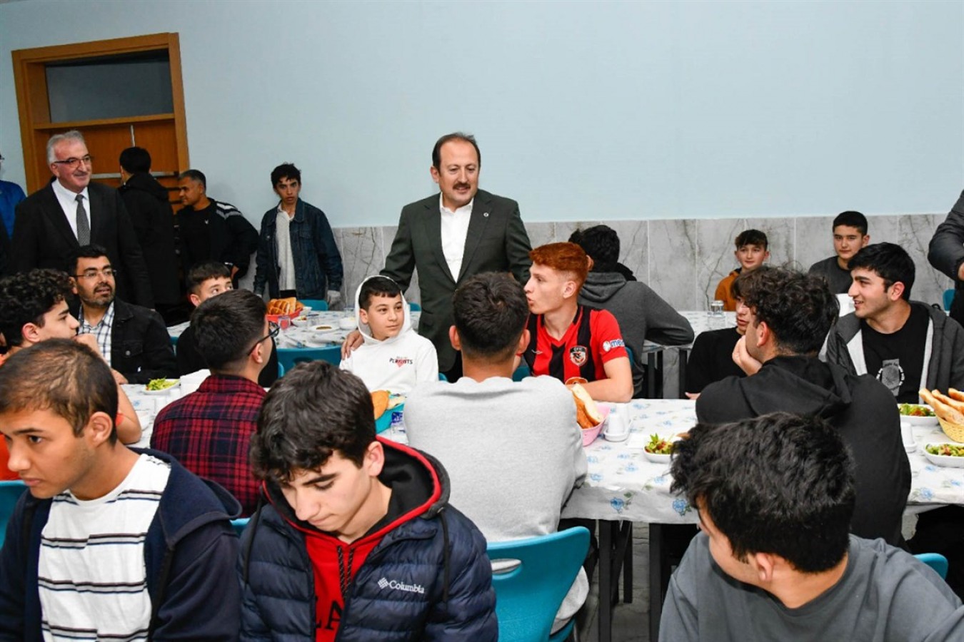 İmam hatip öğrencileriyle iftar