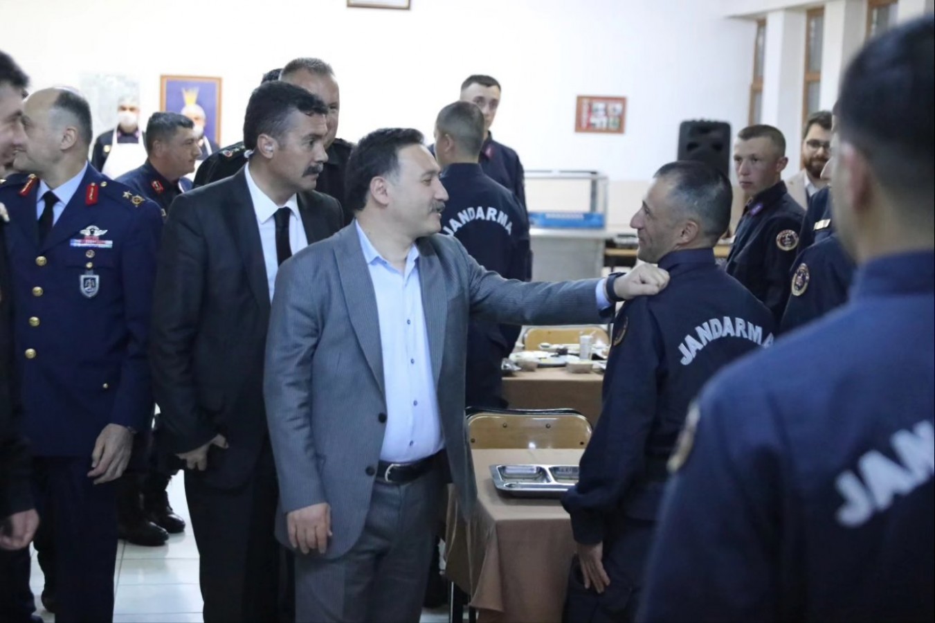“Bütün annelerin duaları sizlerle, ne olur kendinize iyi bakın!”