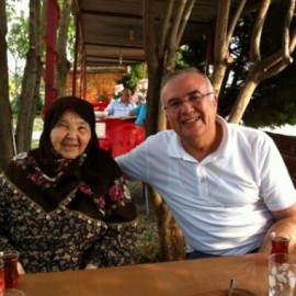 Emekli Vali Karahisarlı’nın anne acısı
