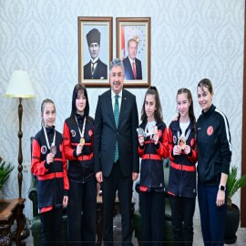 "Şampiyonlarımız büyük bir gurur kaynağı oldu"