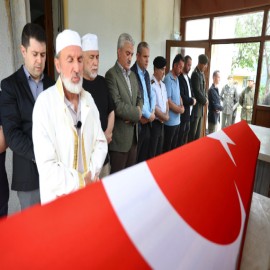 Düzce, Kıbrıs Gazisi Erol Çimşir’i ebediyete uğurladı
