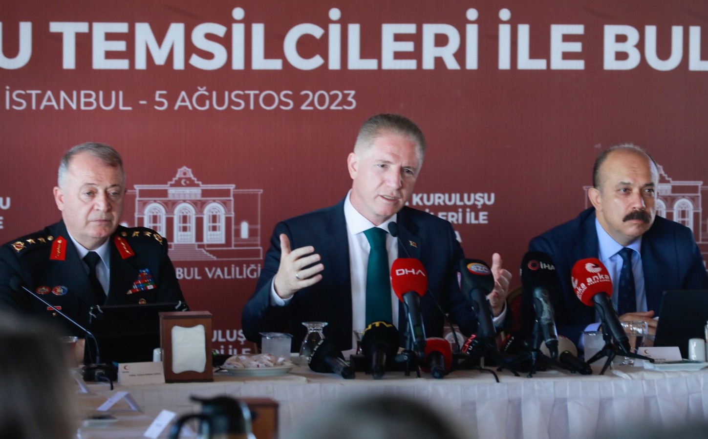"Sokak hayvanı diye bir şey yok"