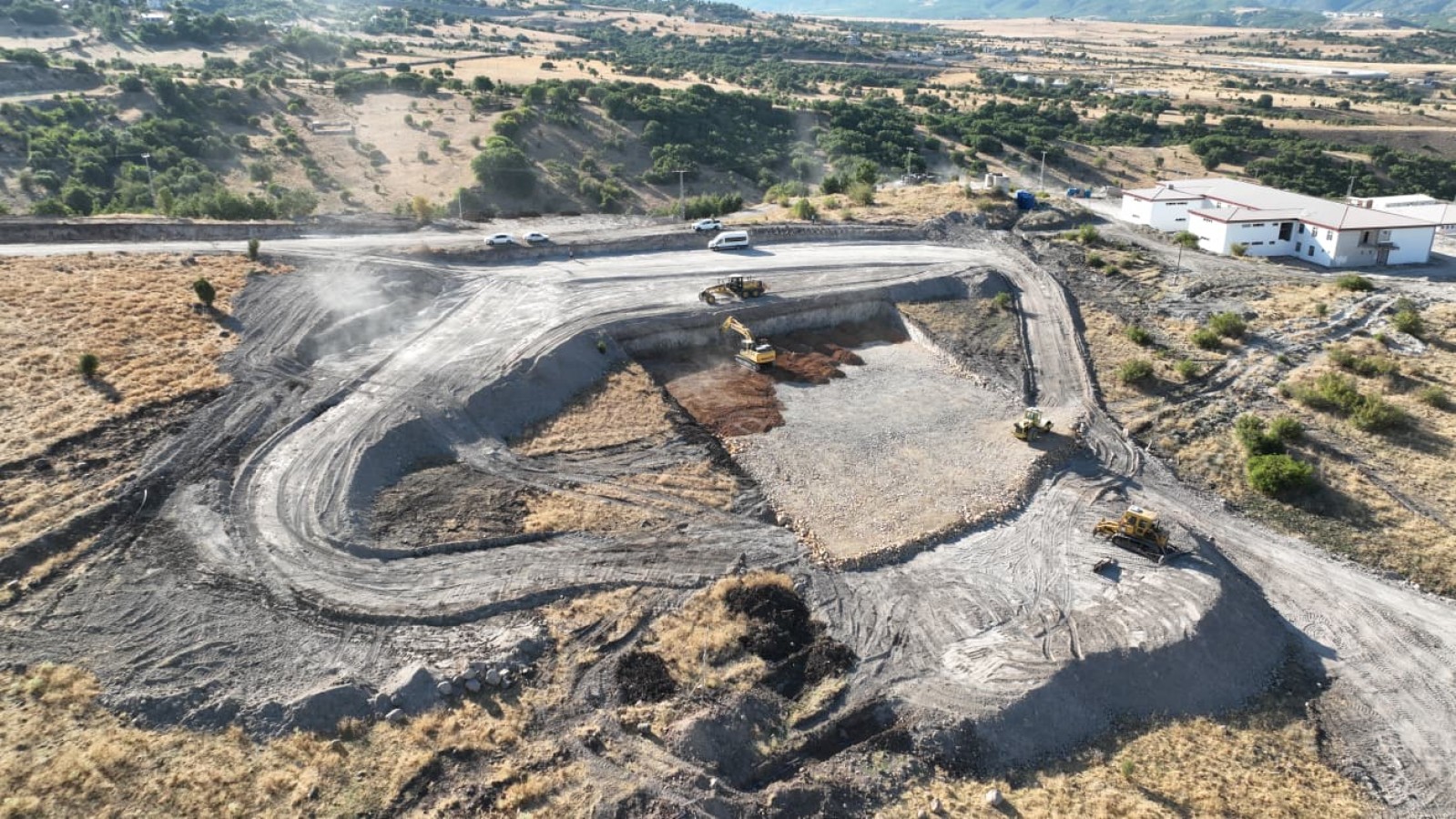 Tunceli'nin yolları için yatırım atağı;