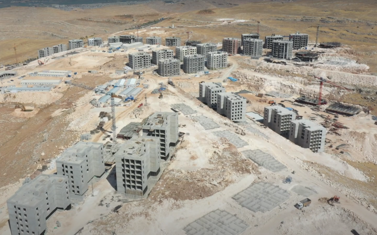 Urfa’da deprem konutları hızla yükseliyor;
