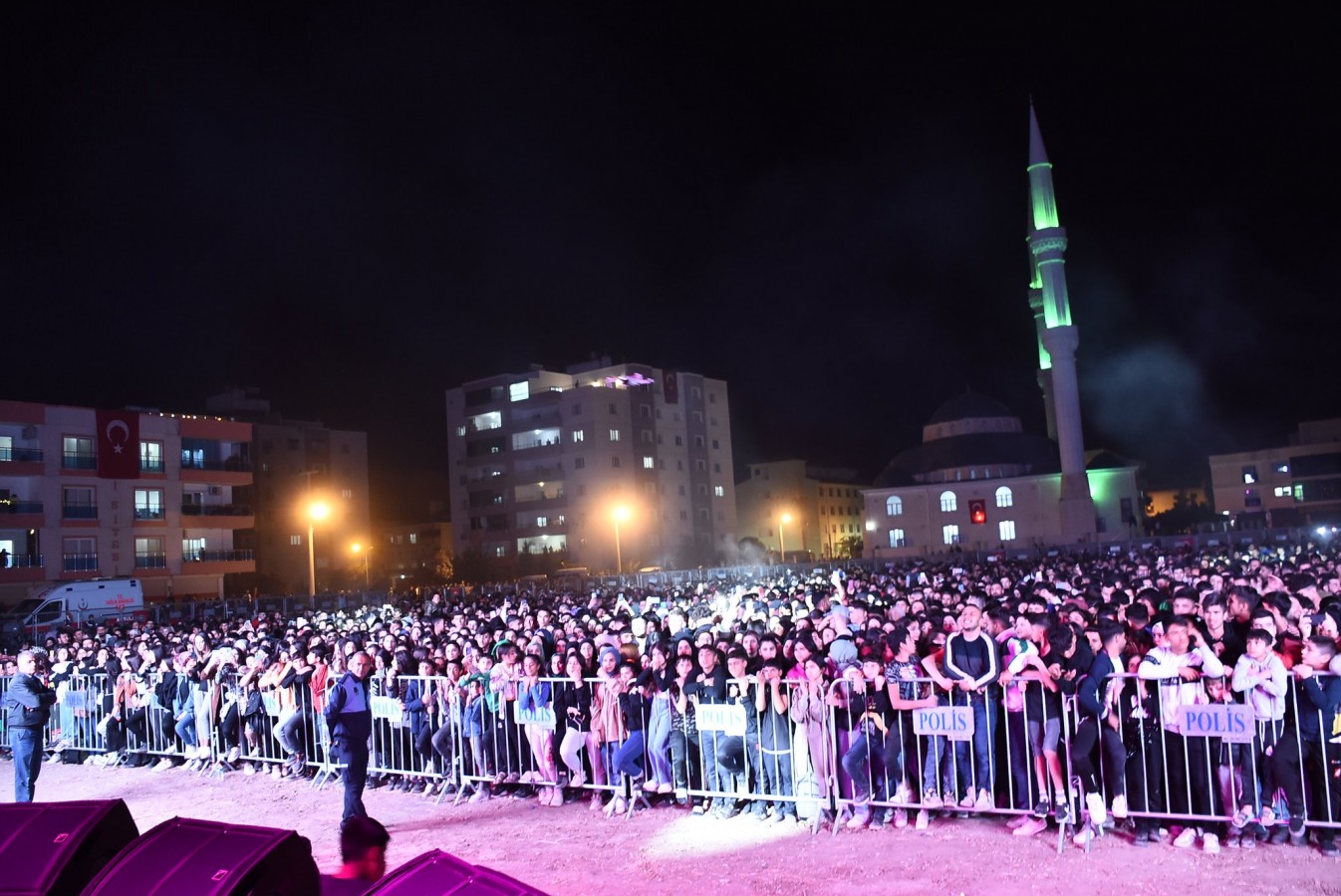 Nusaybin'de Gençlik Konseri coşturdu
