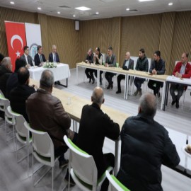 Kıraathane sahiplerinin sorunlarını dinledi