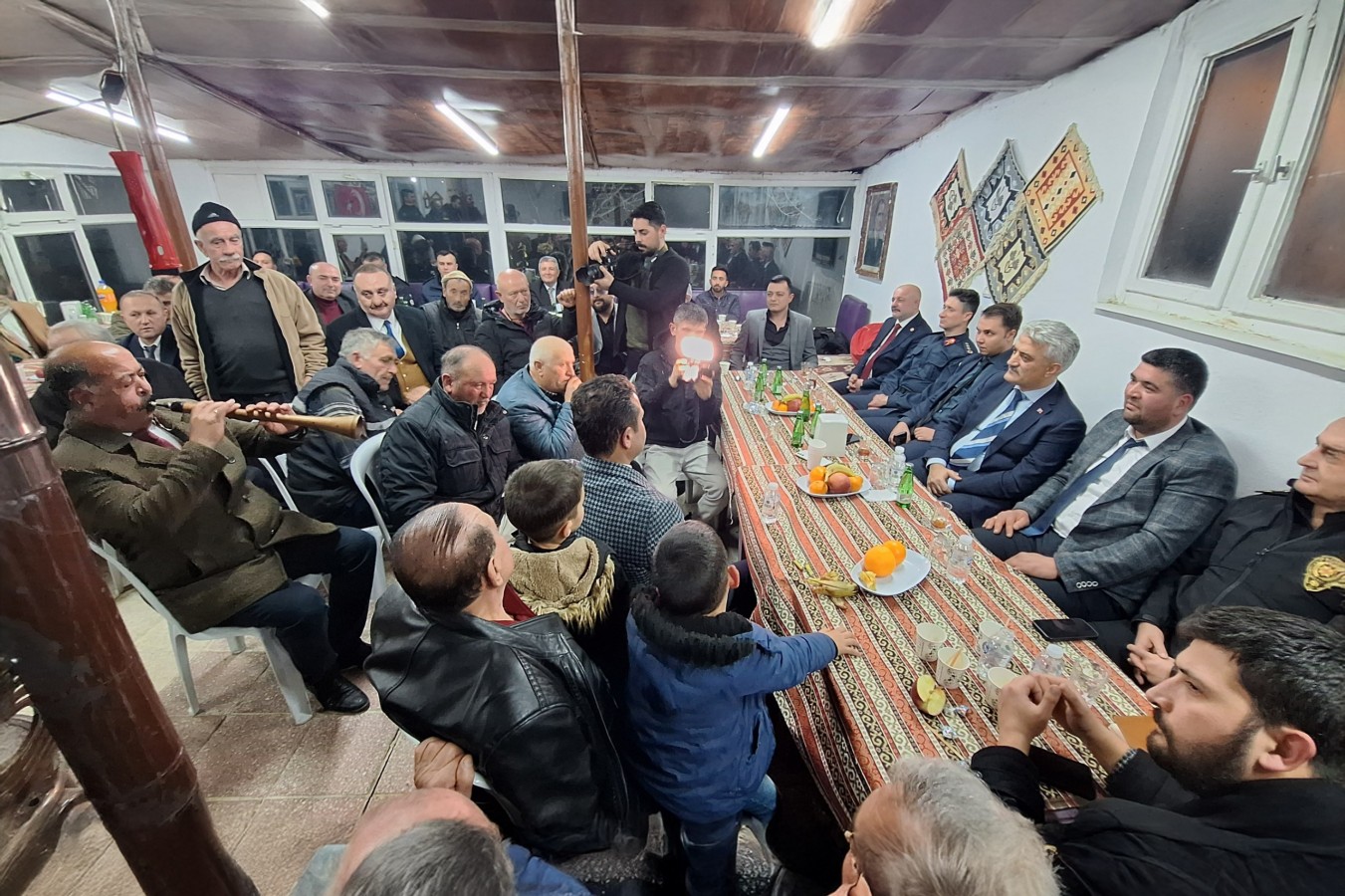 "Buraya konuşmak için değil, dinlemek için geldik"