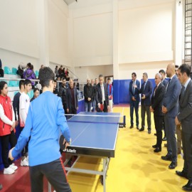 Valinin en 'özel' rakibi