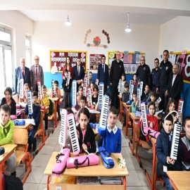 “Bazen küçük, büyüktür”
