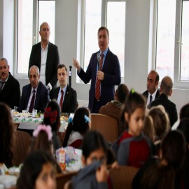 "Erzincan’da spor yapmayan tek bir genç kalmayacak"