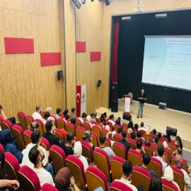 Evlilik yolundaki gençlere bağımlılık eğitimi