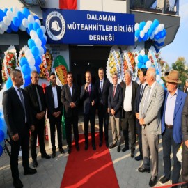 "Muğla, deprem bölgesinde" diyen Vali Akbıyık, müteahhitlere seslendi