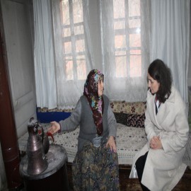 Köylülerin sıkıntılarını dinledi