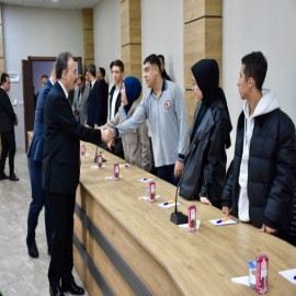"Tüm umudumuz ve yarınlarımız gençlerimizdir"