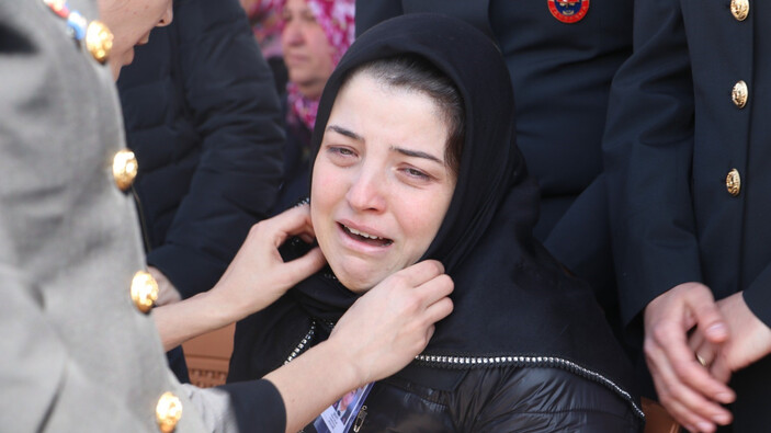 Şehit jandarmanın cenazesinde göz yaşı sel oldu;