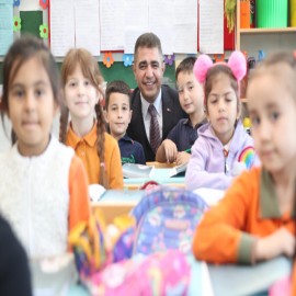 "İlim, bir nurdur ki, yalnızca aziz gönüllere doğar"