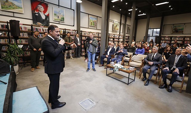 ''Kütüphaneler her yaş grubundan birey için vazgeçilmez bir mekan''