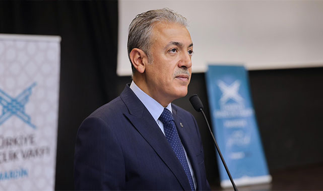 ''Gençlerle kucaklaşan TÜGVA, bir medeniyet inşası tahayyülüdür'';