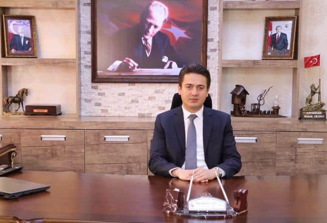 Mustafa DİLEKLİ;