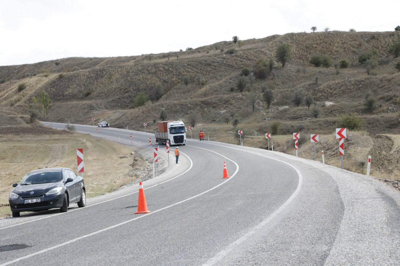 5 aydır kapalı olan yol ulaşıma açıldı;