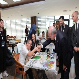 Vali Toraman, serebral palsili gençler ve aileleriyle buluştu