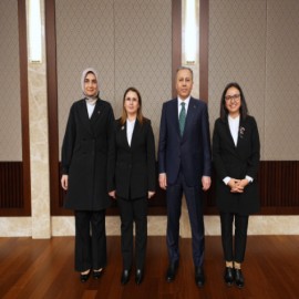 Mülki idare ailesinin kadın valileri bir arada