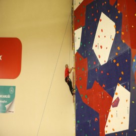 Vali Çelik, 16 metre yüksekliğe tırmanış gerçekleştirdi