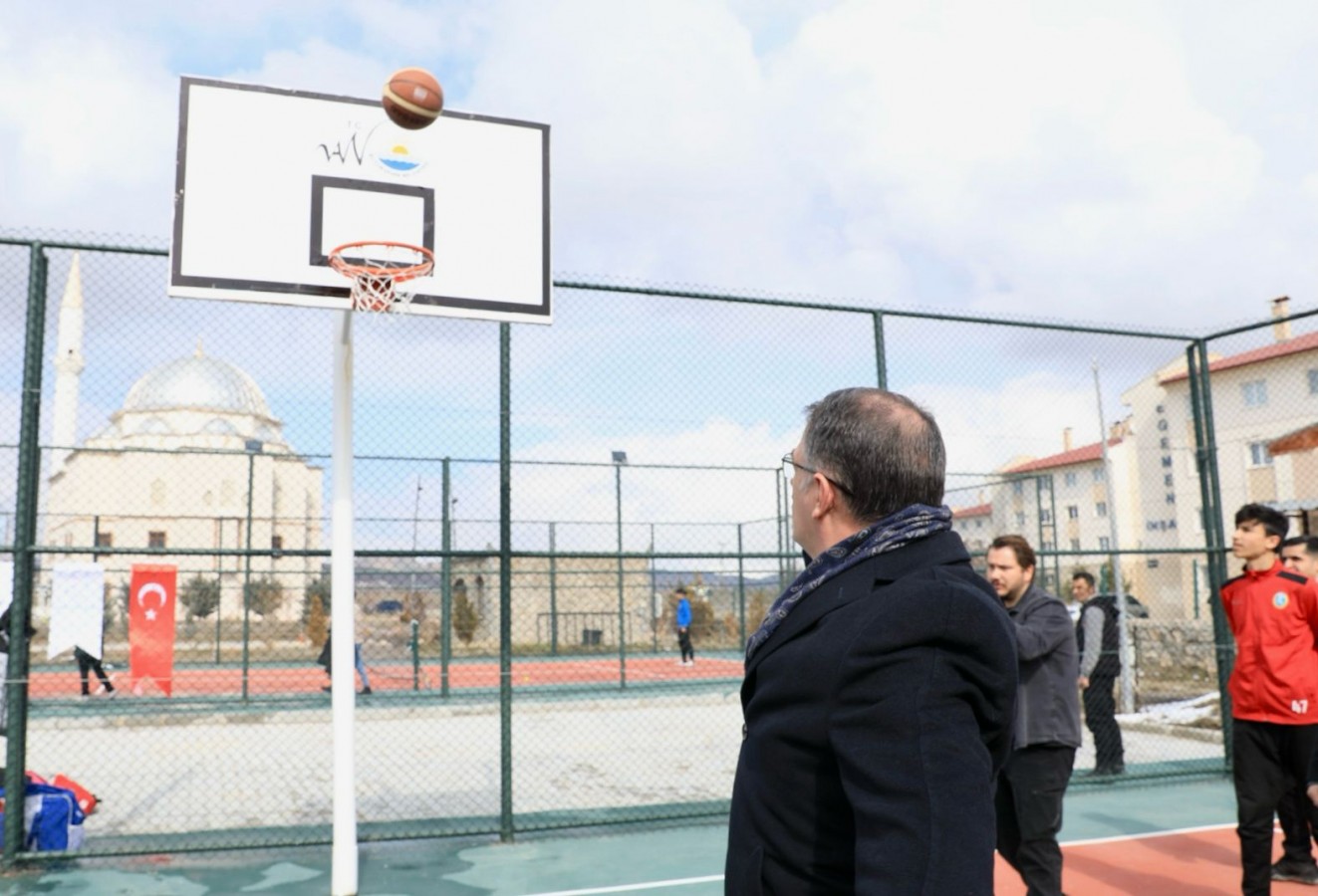 2023 spor kompleksinin açılışını yaptı;