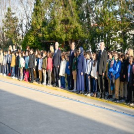 Vali Usta, öğrencilerle birlikte İstiklal Marşı'nı okudu