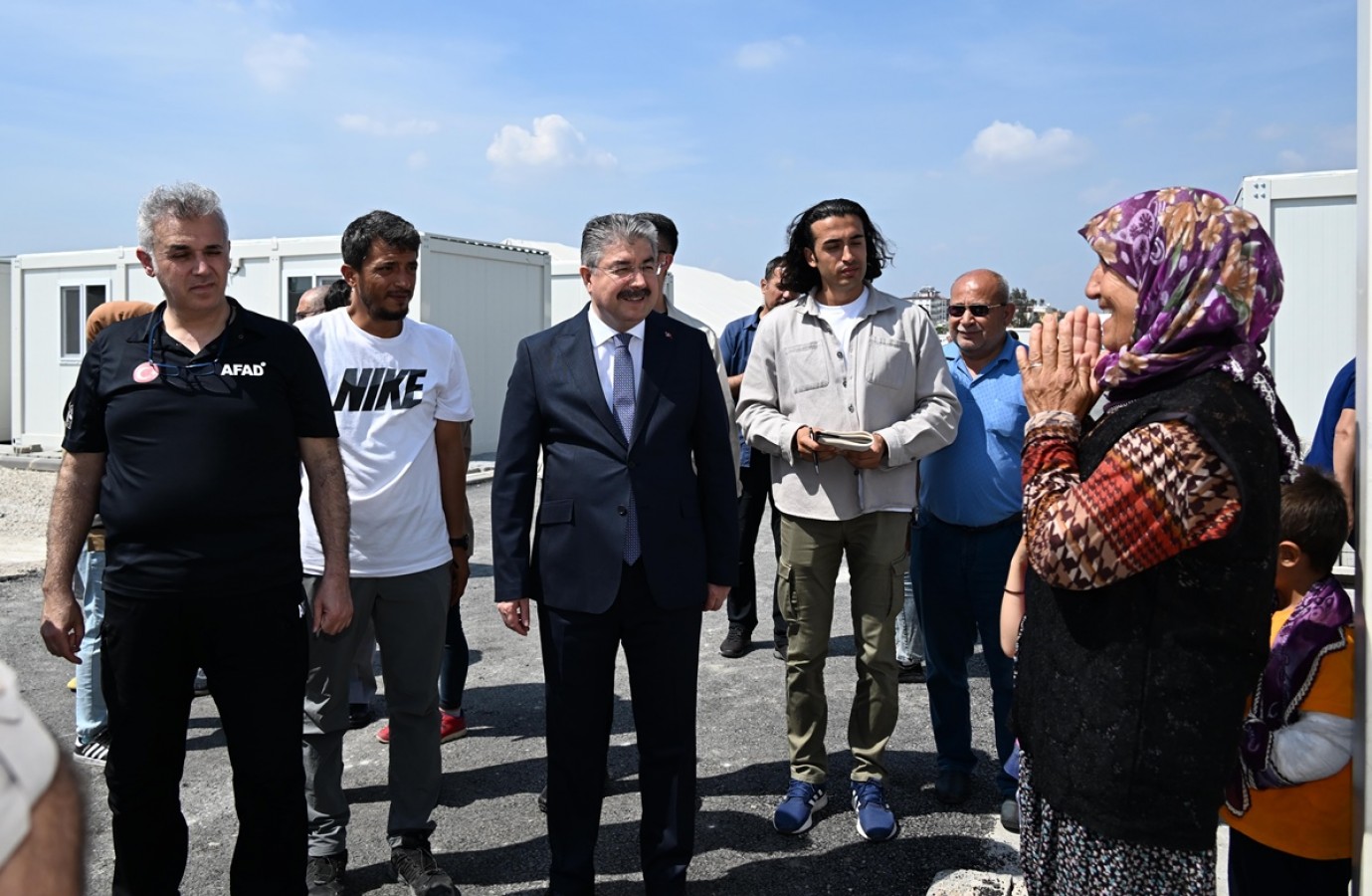 “Depremzedelerin ihtiyaçları karşılana kadar çalışmalarımız sürecek”