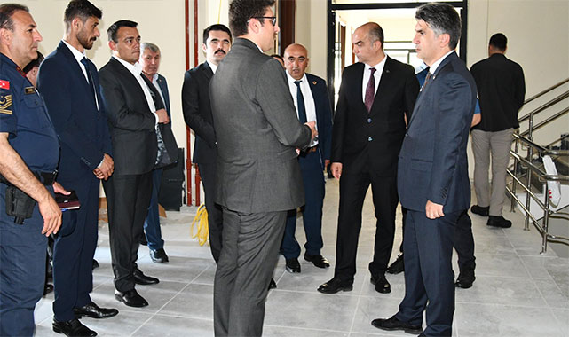 Vali Aydın, Seben'de vatandaşların derdini dinledi;