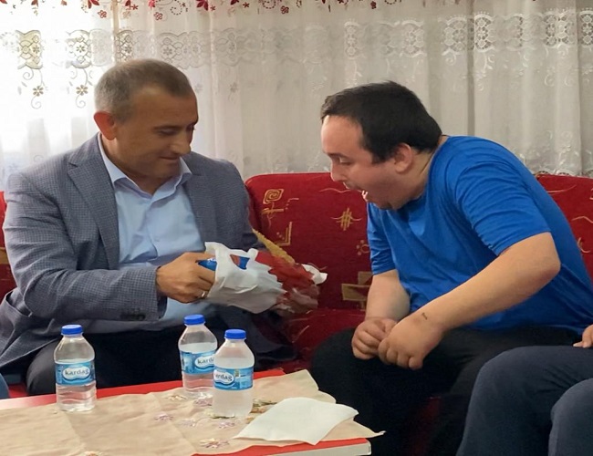 ‘Vali amca seni çok seviyorum’;