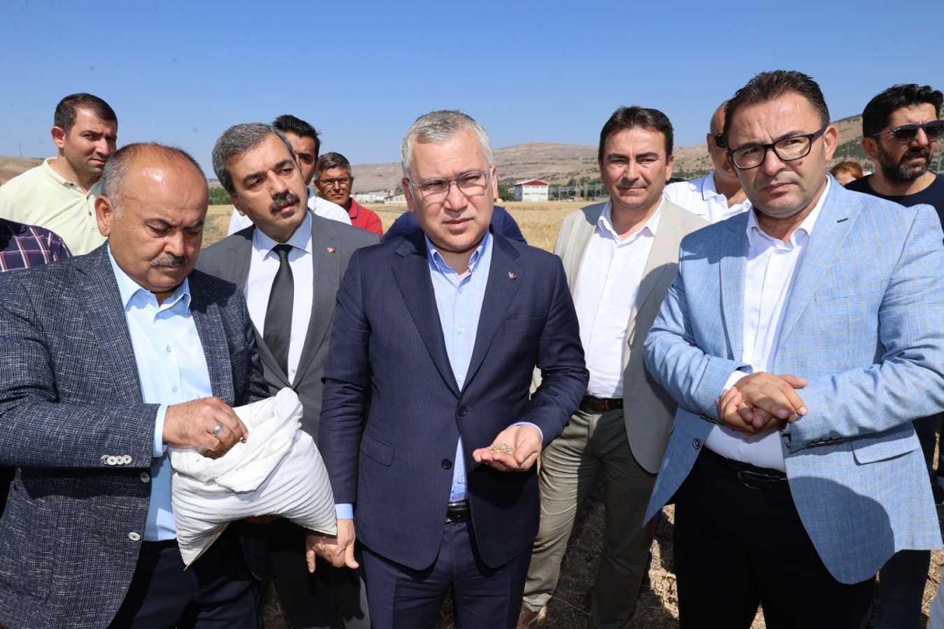 Soğuk ve kuraklığa dayanıklı buğday ürettiler;
