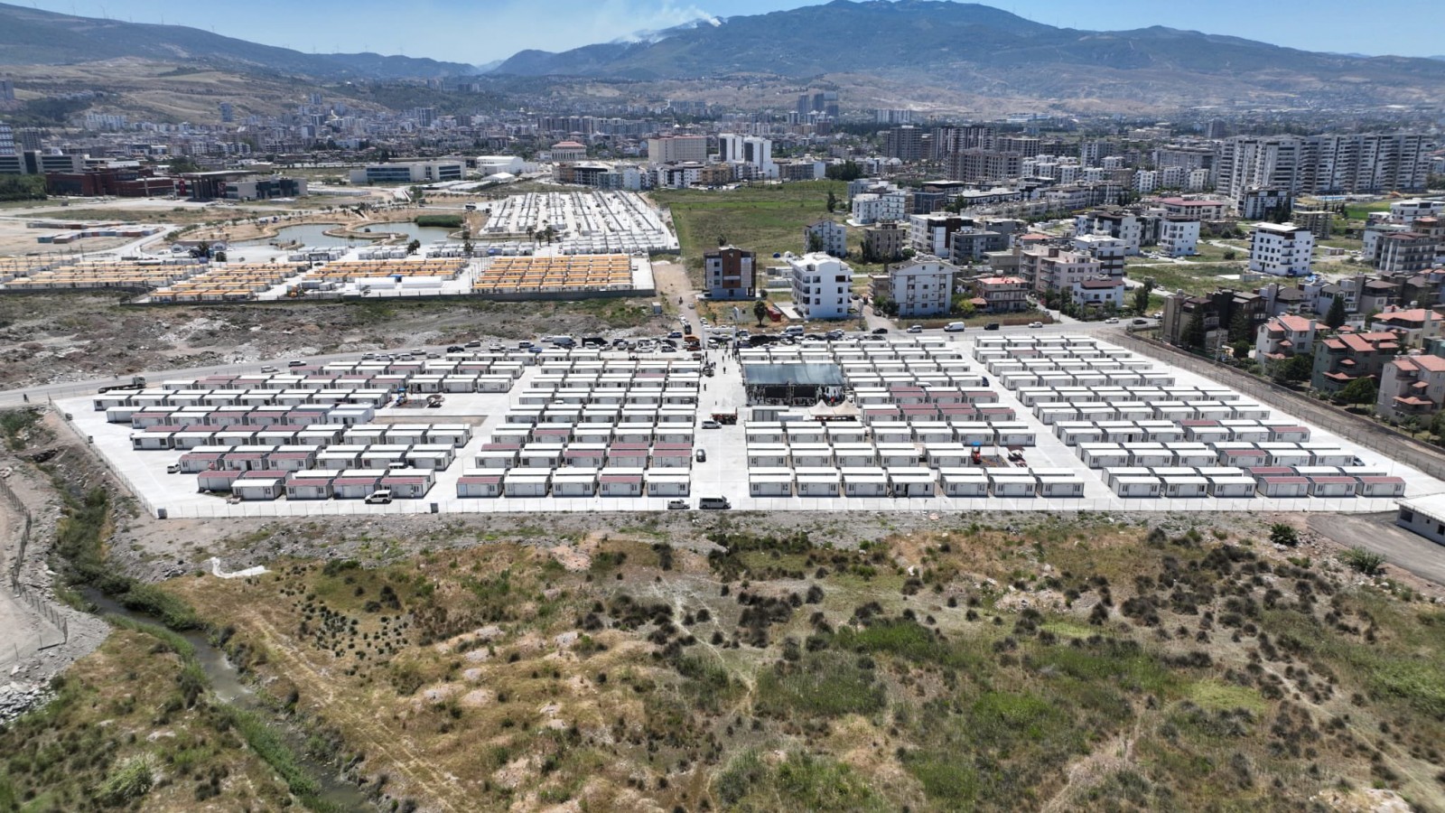 Hatay’a 6850 konteyner daha kuruluyor