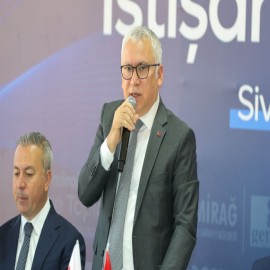 “Sivas sanayide üreten bir il hâline geliyor”