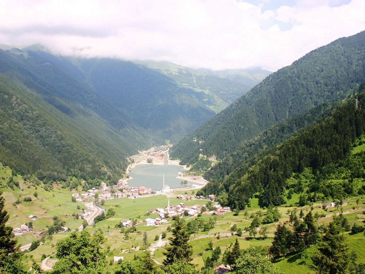 "Uzungöl, dört mevsim turizm potansiyeli taşıyor";