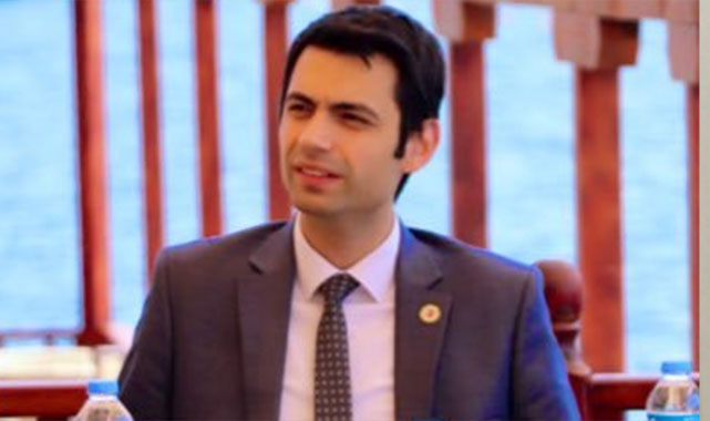 Kaymakam Bıçakçı, Kumlu Şairi'nin dizelerine konuk oldu: ''Araştırdım çok asil soyu var'';