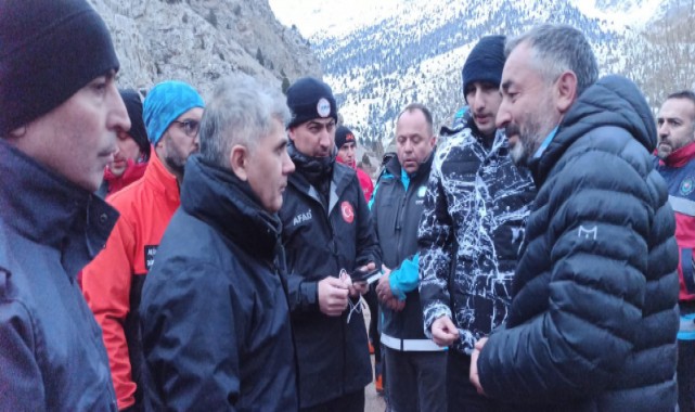 Aladağlar’da kar altında kalan dağcı hayatını kaybetti