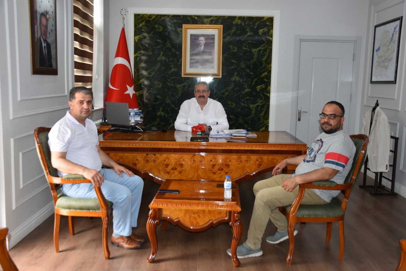 MİA Haber Genel Yayın Yönetmeni Cengiz Aksan’dan Salihli Kaymakamı Sağlam’a ziyaret;