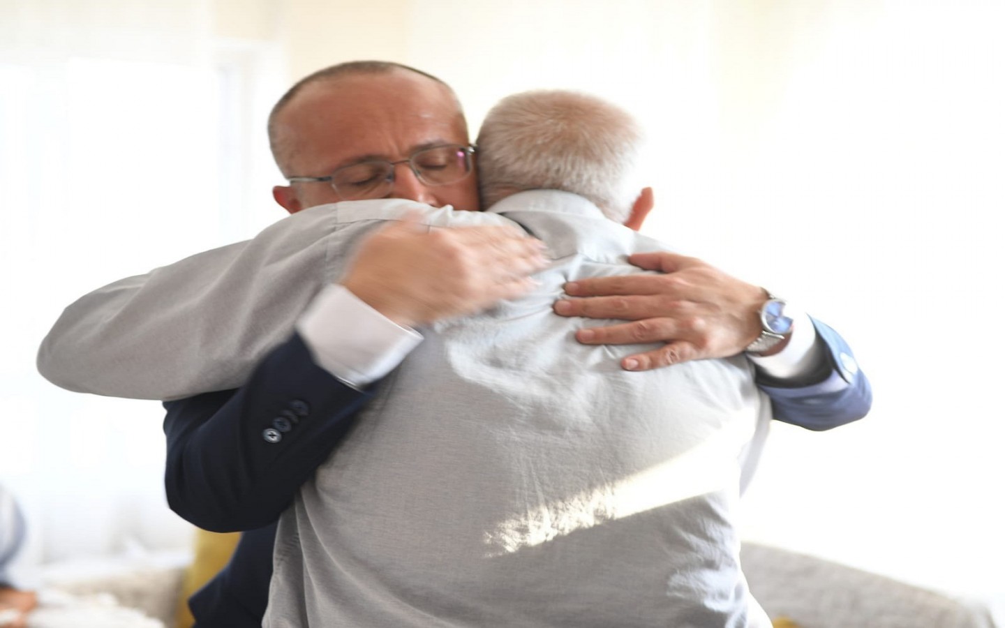 “Devletimiz var olsun!”;