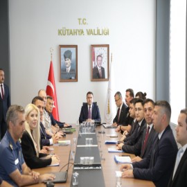 Vali Işın: "Mücadelemizi taviz vermeden sürdüreceğiz"