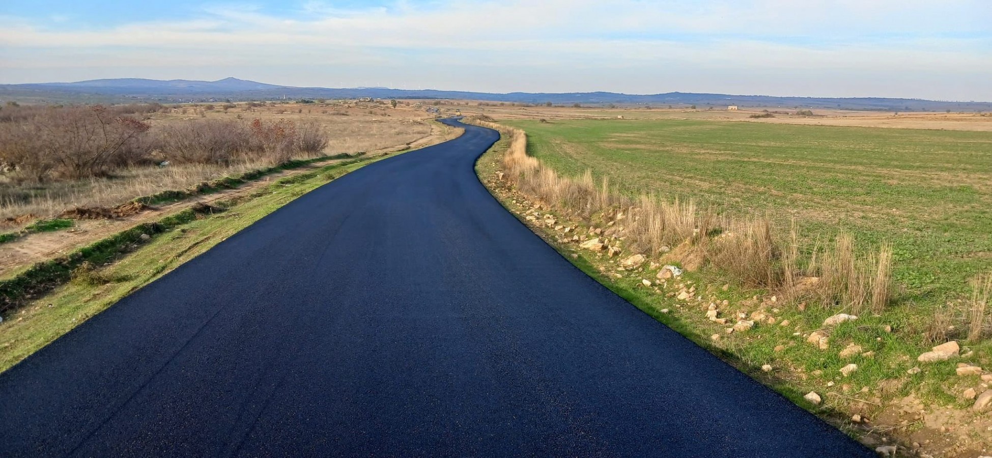 Edirne’de köy yolları nakış gibi işleniyor;