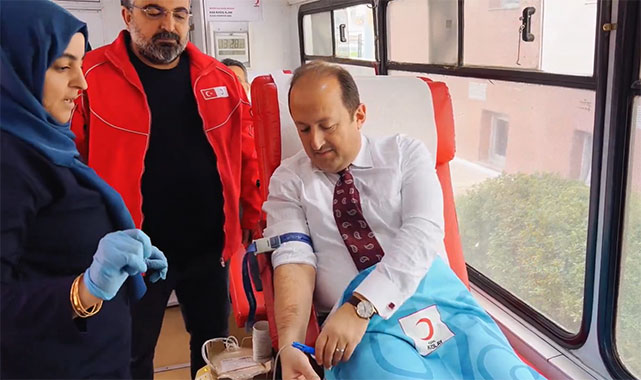 Vali Pehlivan'dan rekor kan bağışı!;