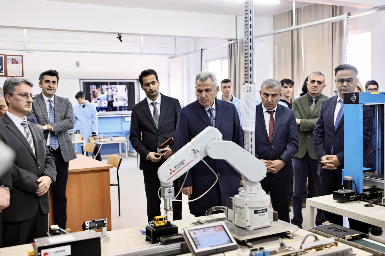 “Meslek Liseleri memleket meselesidir”;