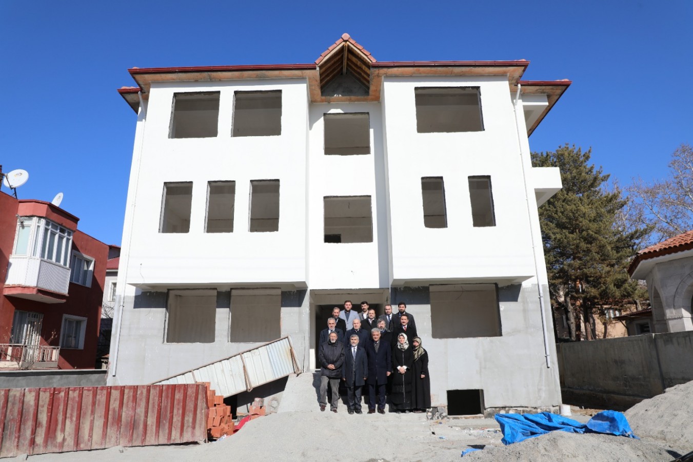Kız Kur’an kursu inşaatında inceleme;