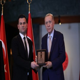 Murat Beşikci’ye ‘Yılın İdarecisi’ ödülü