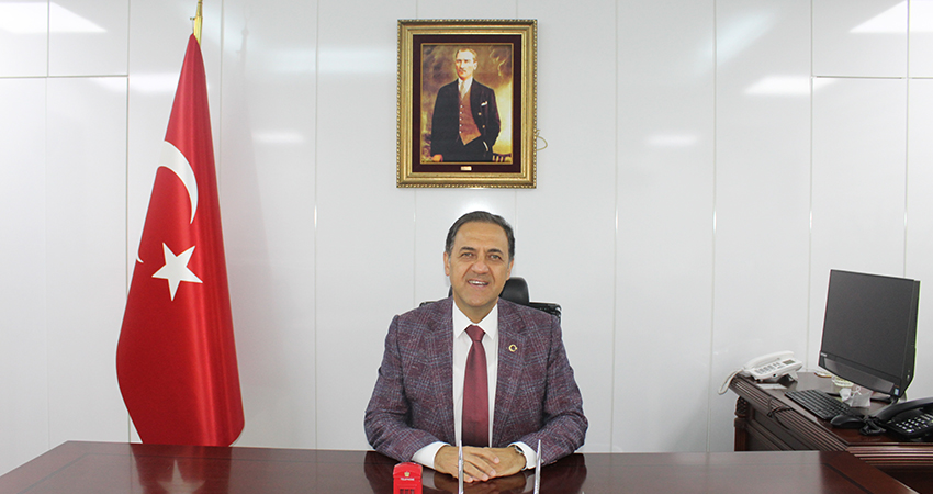 Dr. Ahmet Hamdi Usta