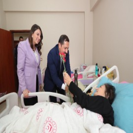 Ulu çınarları bayramda mutlu ettiler